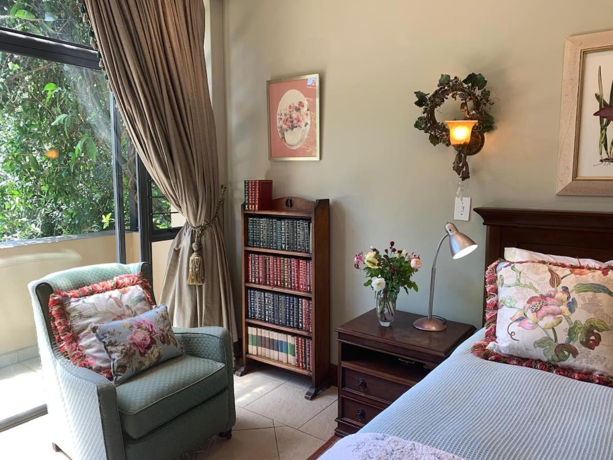 Mountain Rose Guesthouse Louis Trichardt Exteriör bild