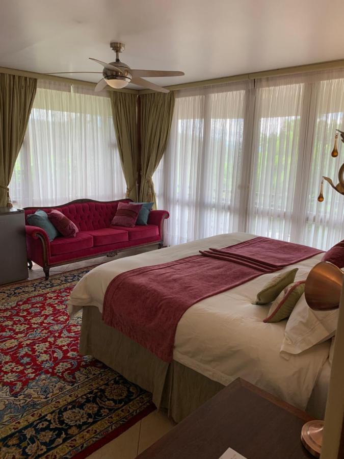 Mountain Rose Guesthouse Louis Trichardt Exteriör bild