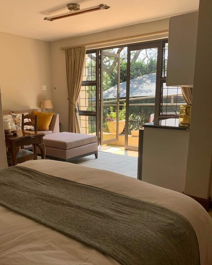 Mountain Rose Guesthouse Louis Trichardt Exteriör bild
